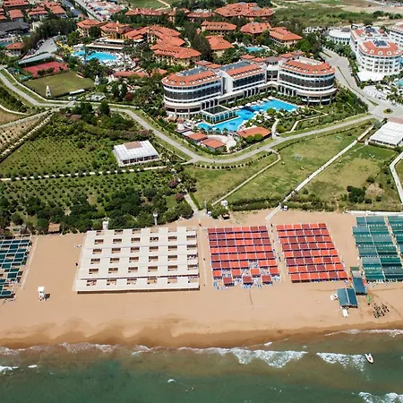 Ośrodek wypoczynkowy Alba 5*